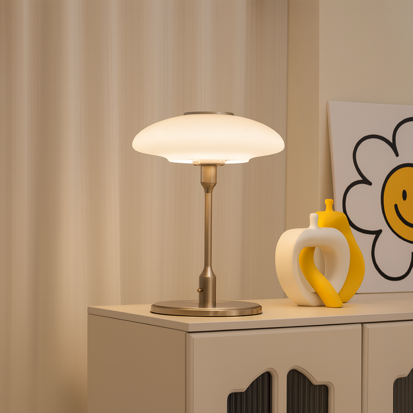 Schwedische Tischlampe Designerstil