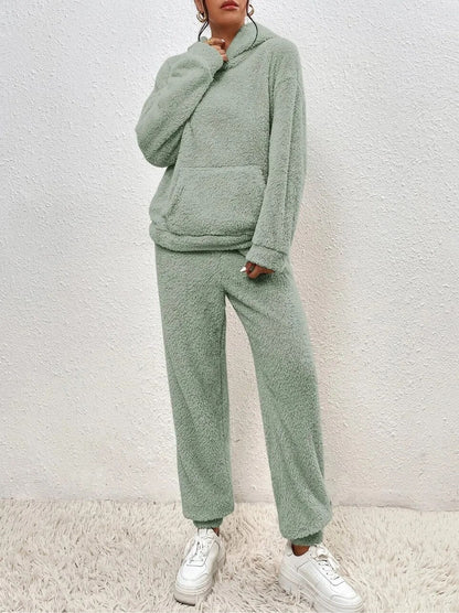Weicher Teddy Hoodie Set Damen Warme Loungehose mit Kängurutasche