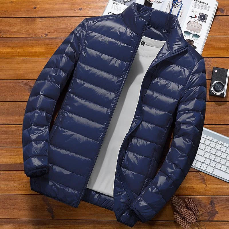 Leichte Steppjacke mit Kapuze für kalte Tage 6