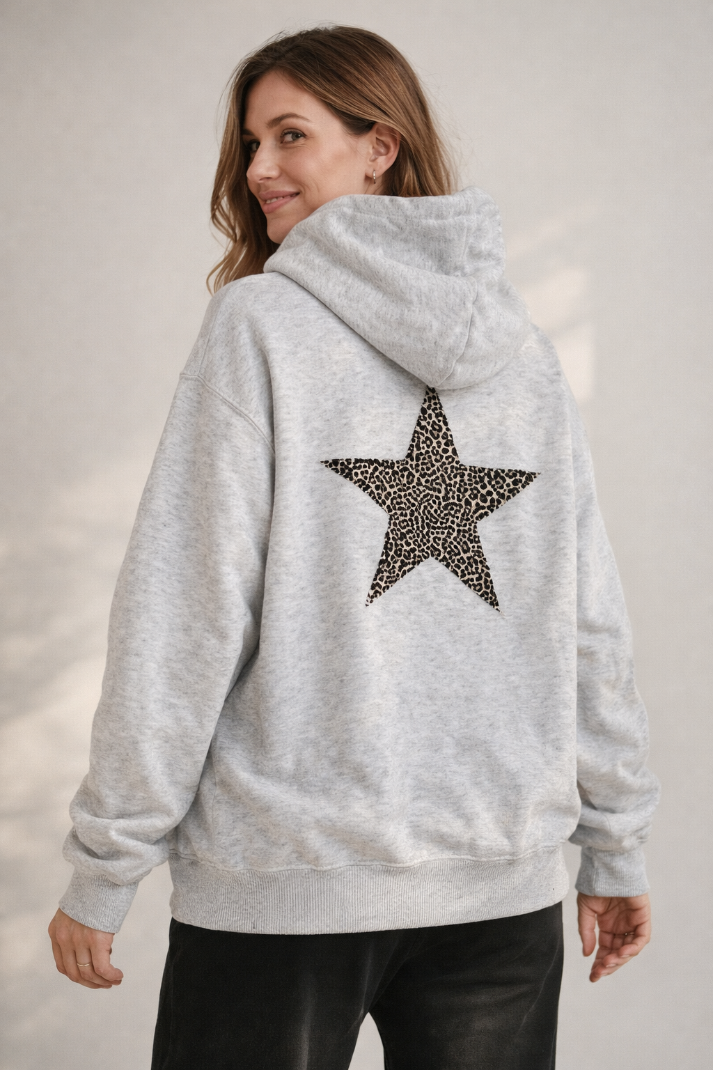 Damen Hoodie Leoprint Sternmotiv Norvielle - Norvielle