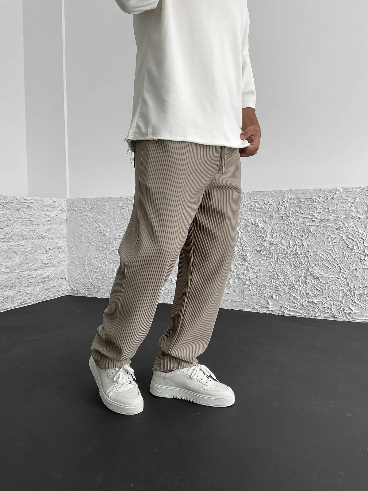 Locker sitzende Hosen – Lässige Herrenhose mit geradem Bein und Kordelzug-Chaps Herrenmode