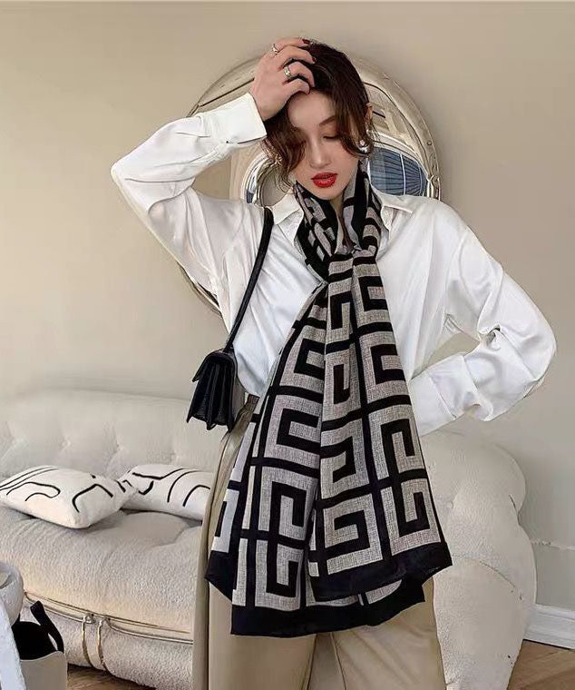 Damen Schal Leichtgewicht Maze Print