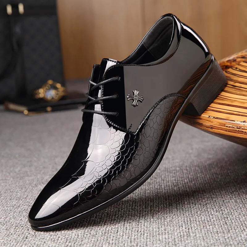 Elegante Herren Lack-Schnürschuhe