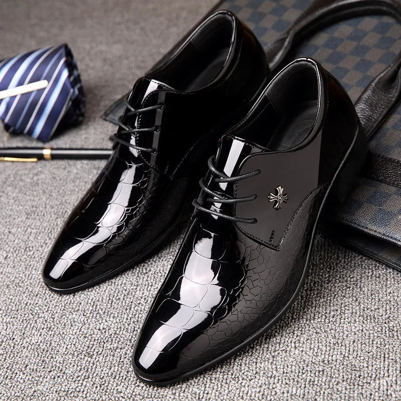 Elegante Herren Lack-Schnürschuhe
