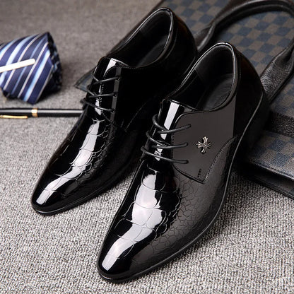 Elegante Herren Lack-Schnürschuhe