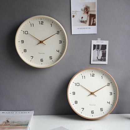 NordicTimber Holz Wanduhr Modern