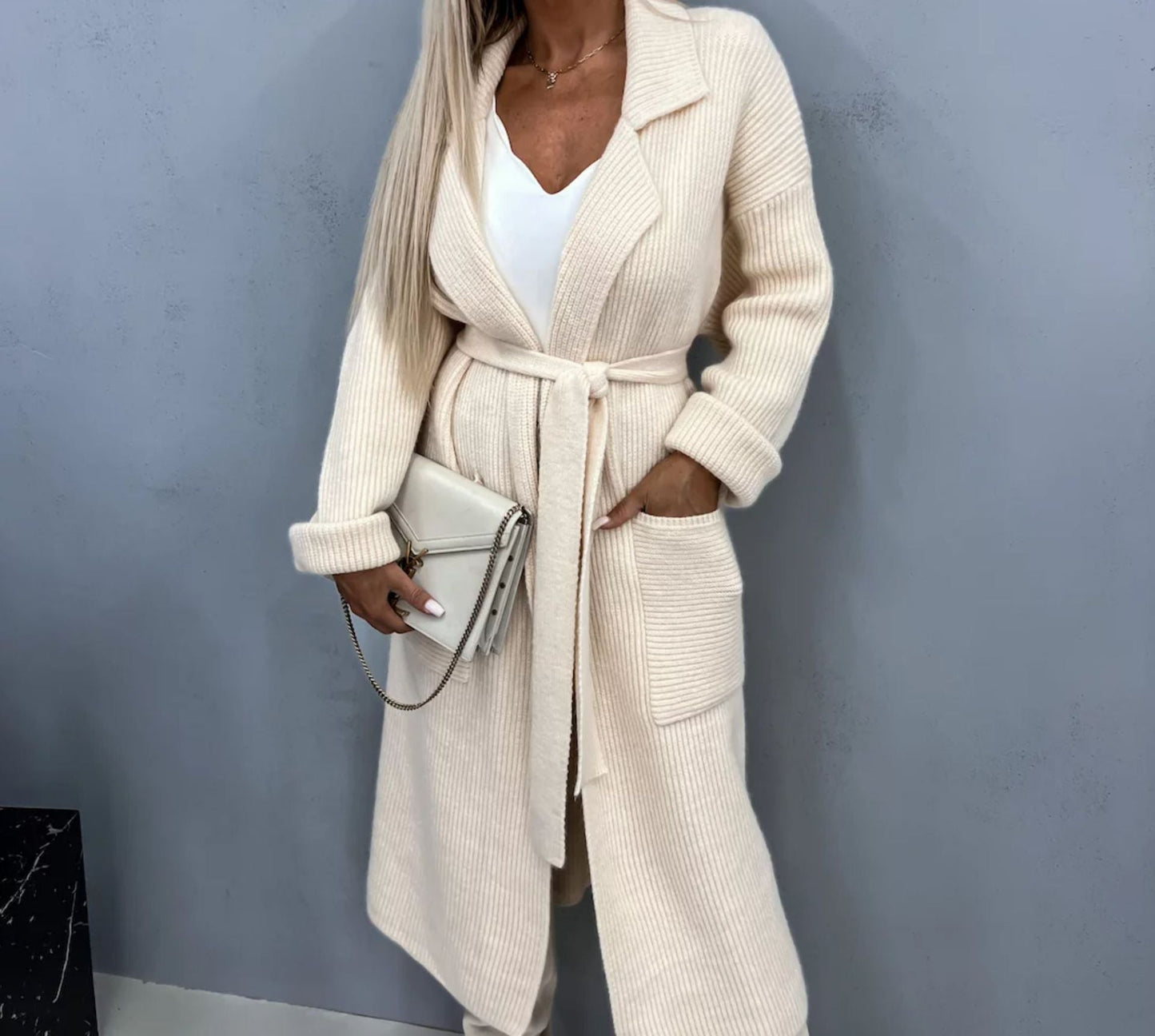 Damen Langstrickjacke Norvielle mit Taschen und Gürtel