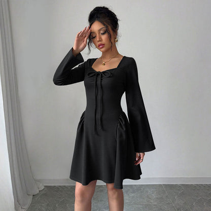 Damen Kleid Knielang Rüschen Tailliert Norvielle