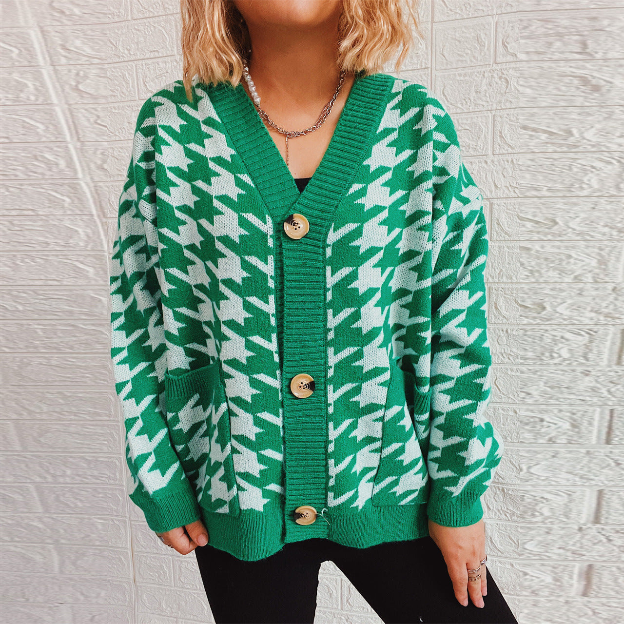 Damen Strickjacke modernes Hundemuster Norvielle