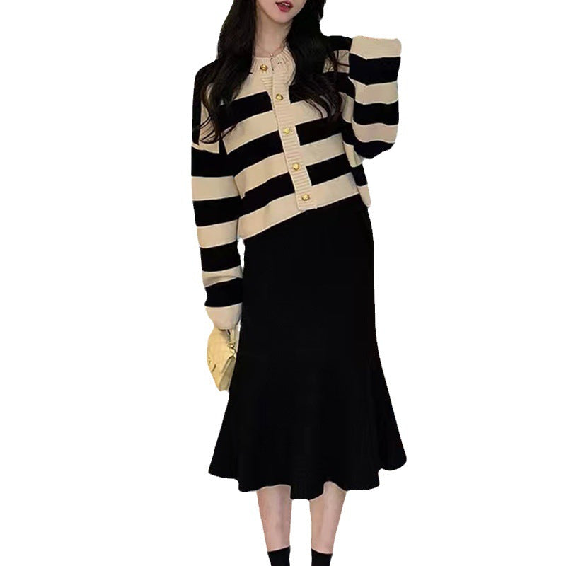 Damen Strickjacken-Set mit Kontrastdetails und Knopfverschluss