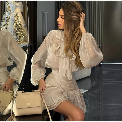 Damen Elegantes Mini-Kleid mit Schluppenkragen