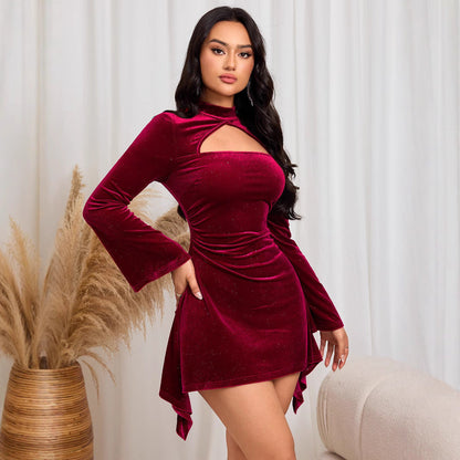 Damen Samt Minikleid Cut-Out Langer Ärmel