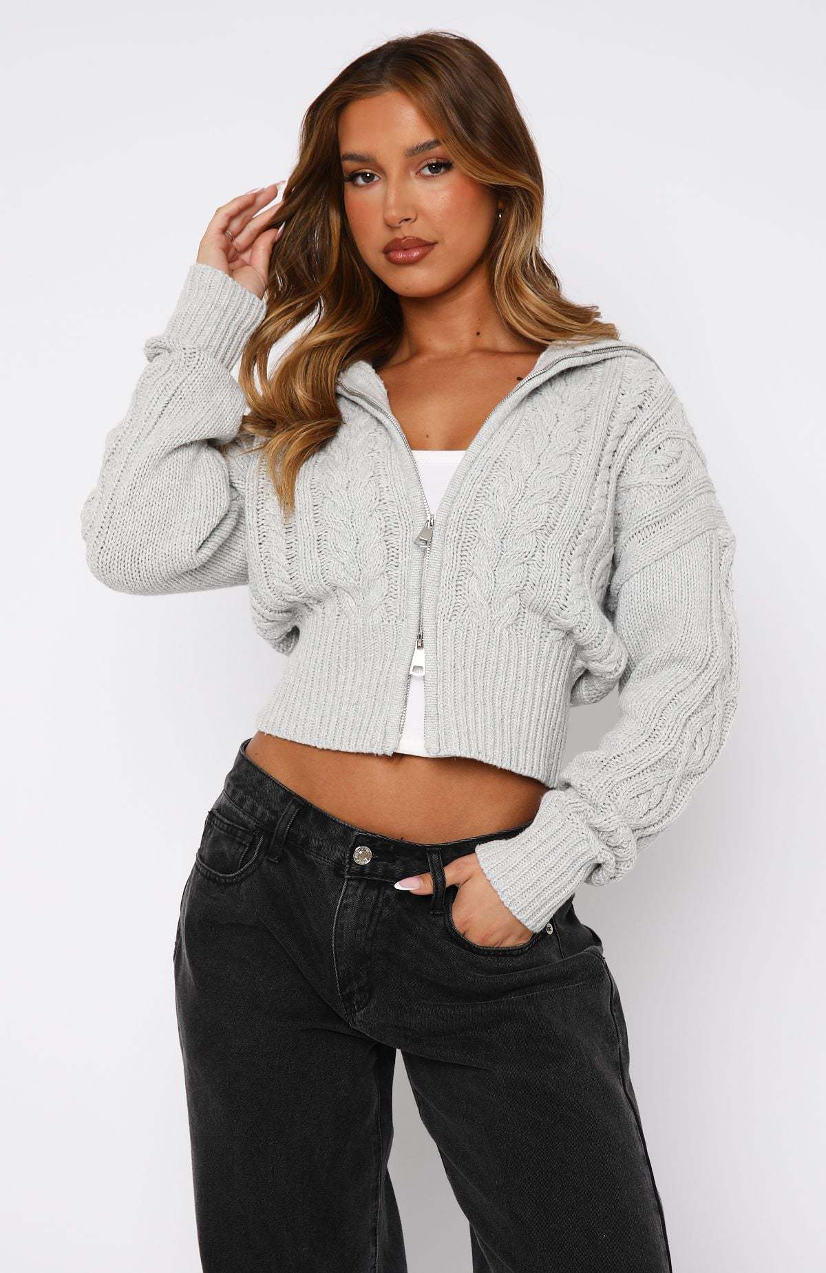 Damen Strickcardigan Kurz Zopfmuster Reißverschluss Norvielle