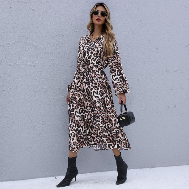 Damen Wickelkleid Leoprint Rüschen Midi