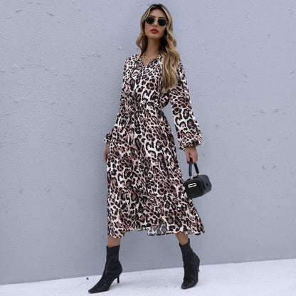 Damen Wickelkleid Leoprint Rüschen Midi