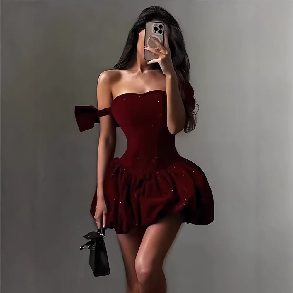 Damen Cocktailkleid Schulterfrei Glitzernd Voluminöser Rock