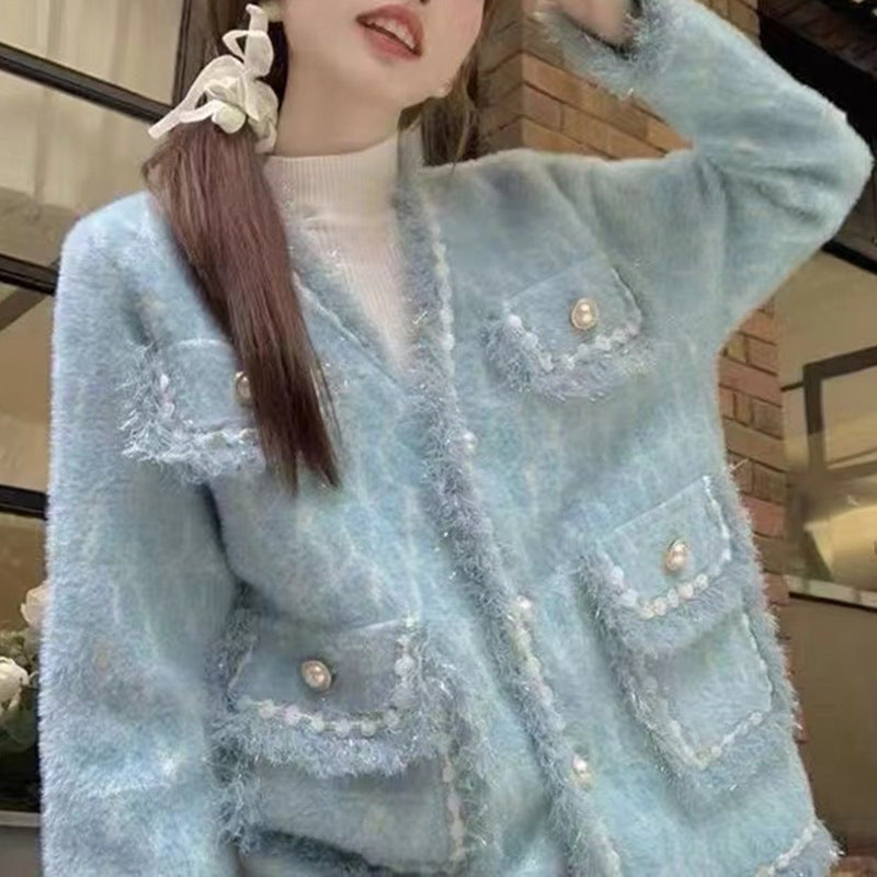 Damen Strickjacke Flauschig mit Knöpfen und Dekorativer Saum Norvielle