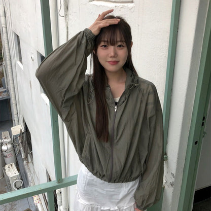 Damen Leichtjacke Übergangsjacke mit Kängurutasche Norvielle