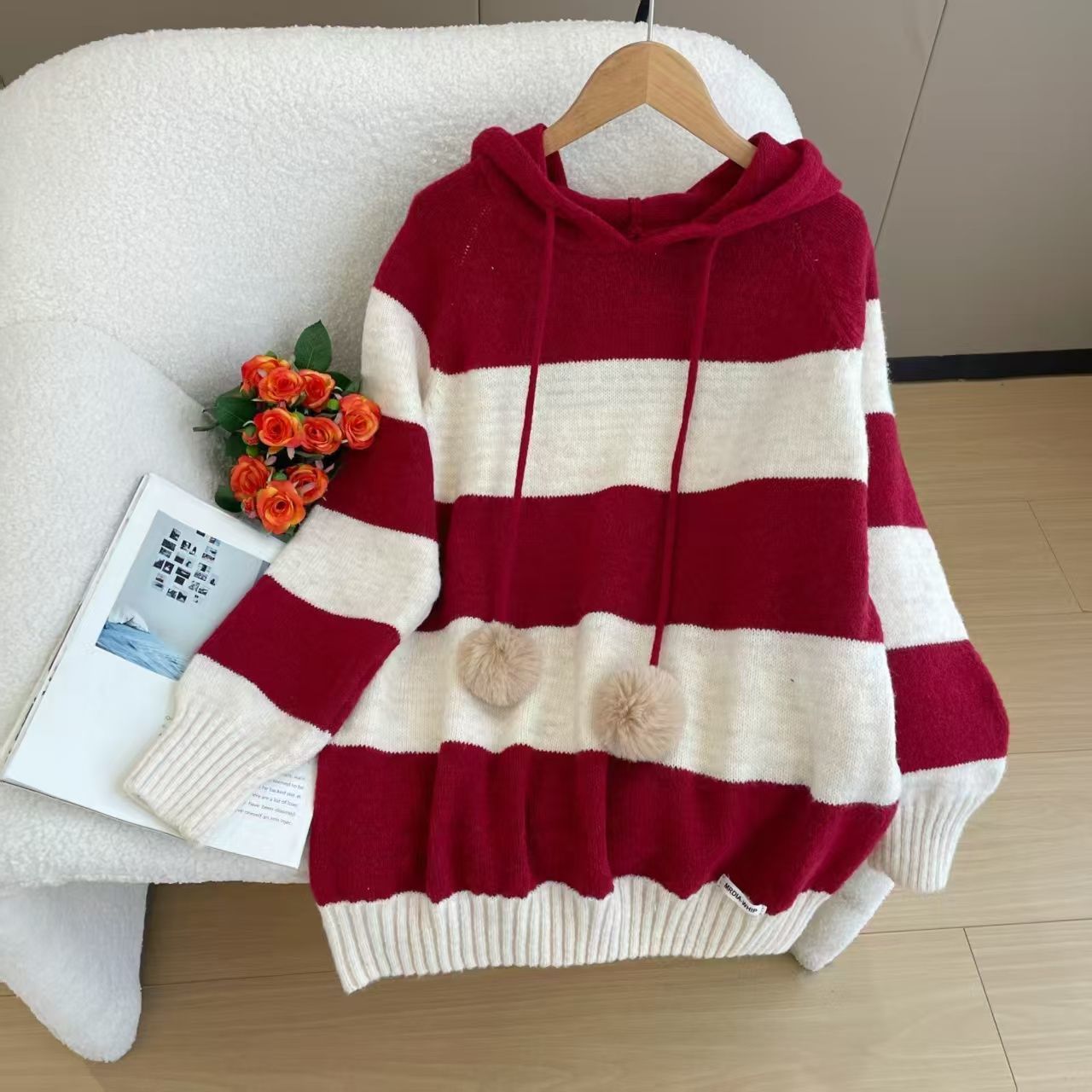 Damen Hoodie Gestreift Bommel Schwarz Weiß - Norvielle