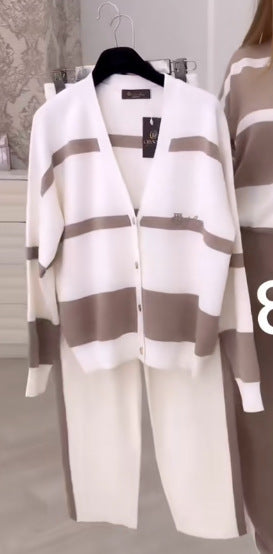 Damen Loungewear-Set mit Knöpfen und Streifen Norvielle