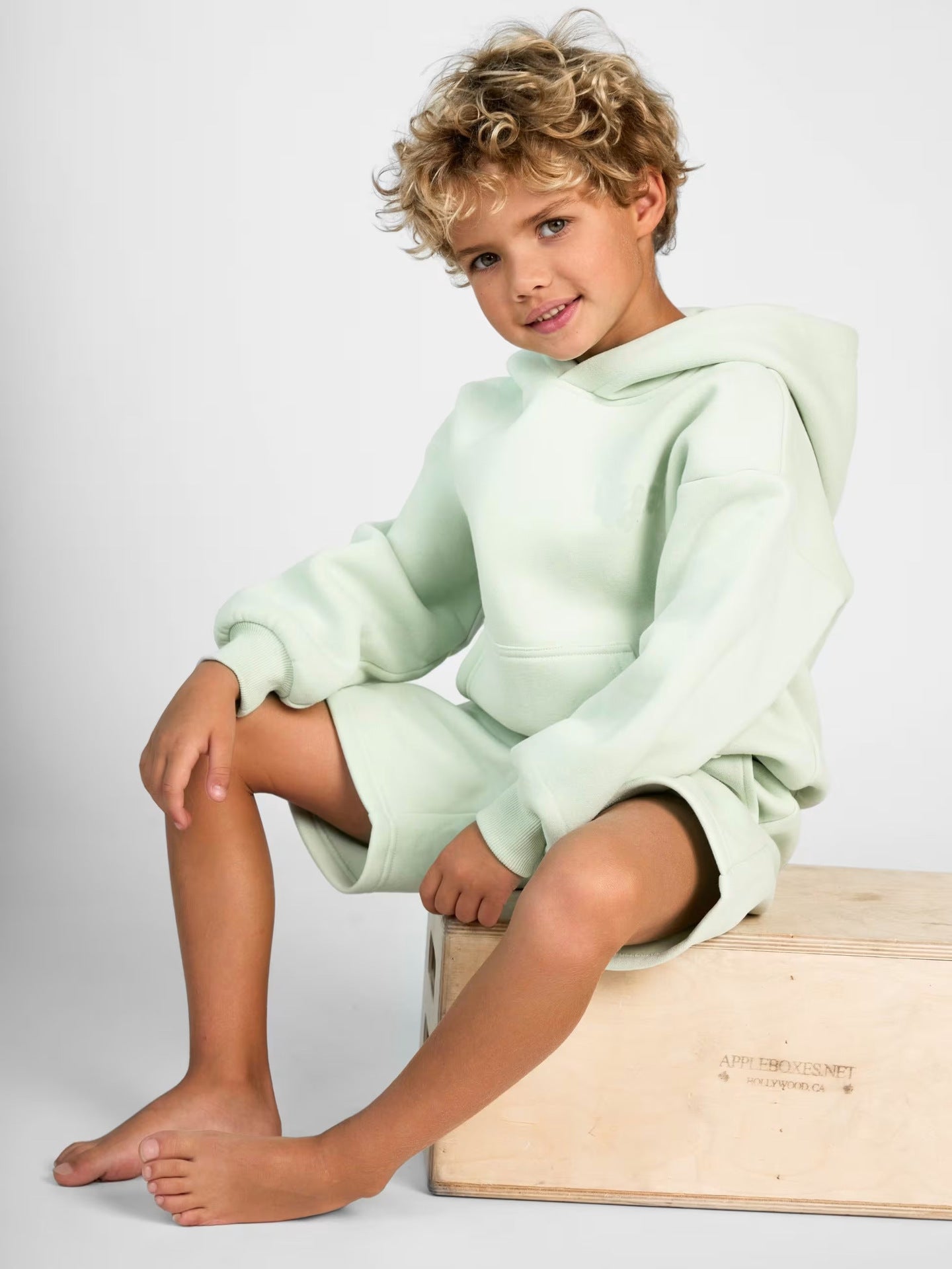 Damen Sportliches Kurzarm-Set mit Kapuze und Shorts