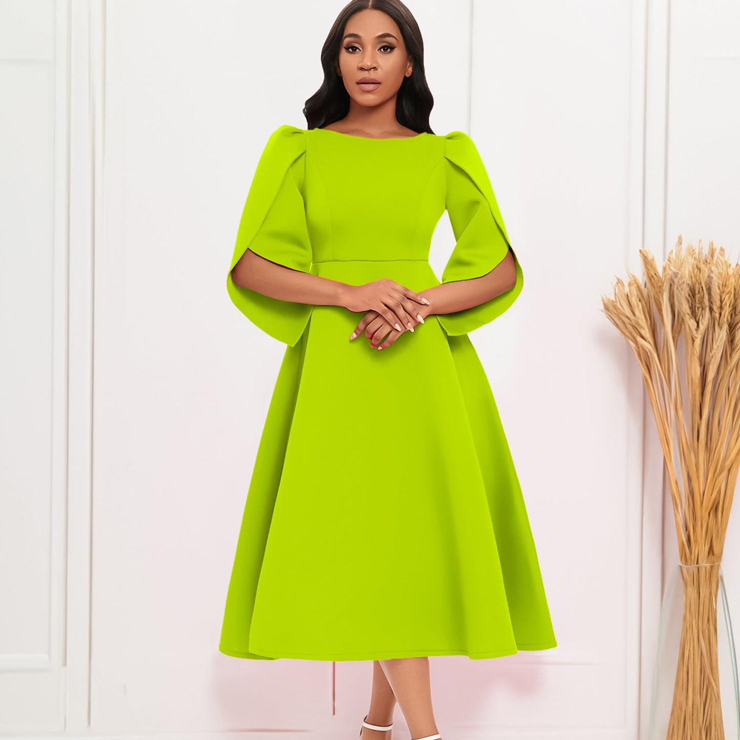 Damen Abendkleid mit Handballenärmel und schwingendem Rock