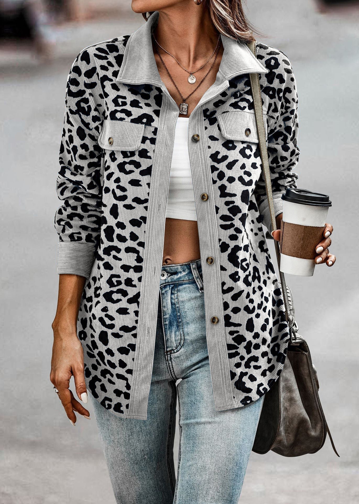 Damen Kordjacke Leo-Print mit Brusttaschen Norvielle