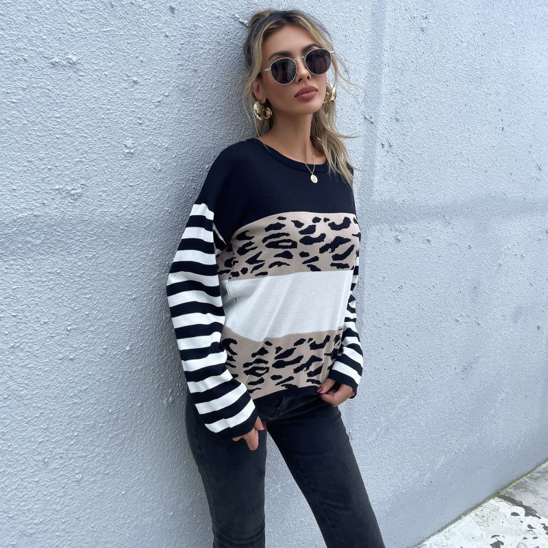 Damen Pullover mit gestreiften Ärmeln und Tierdruck