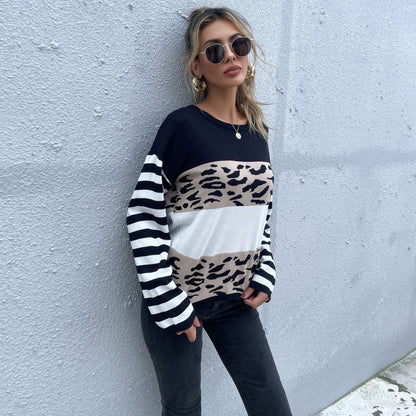 Damen Pullover mit gestreiften Ärmeln und Tierdruck