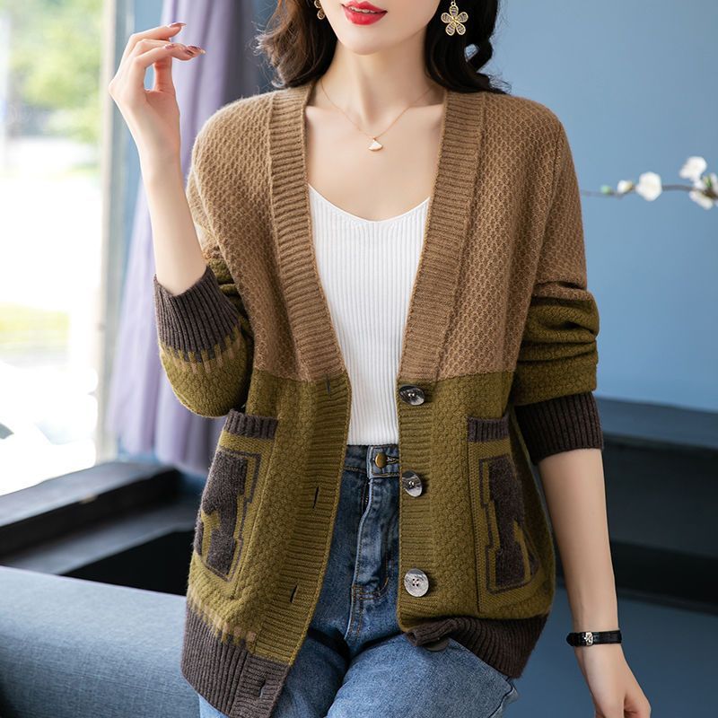 Damen Strickjacke mit Zopfmuster und Taschen Norvielle