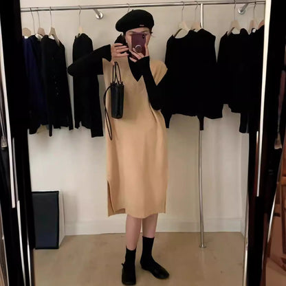 Damen Strickkleid V-Ausschnitt Seitenschlitz Norvielle