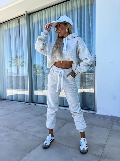 Damen Jogging-Set Cropped Hoodie und Hosen Norvielle Bequem