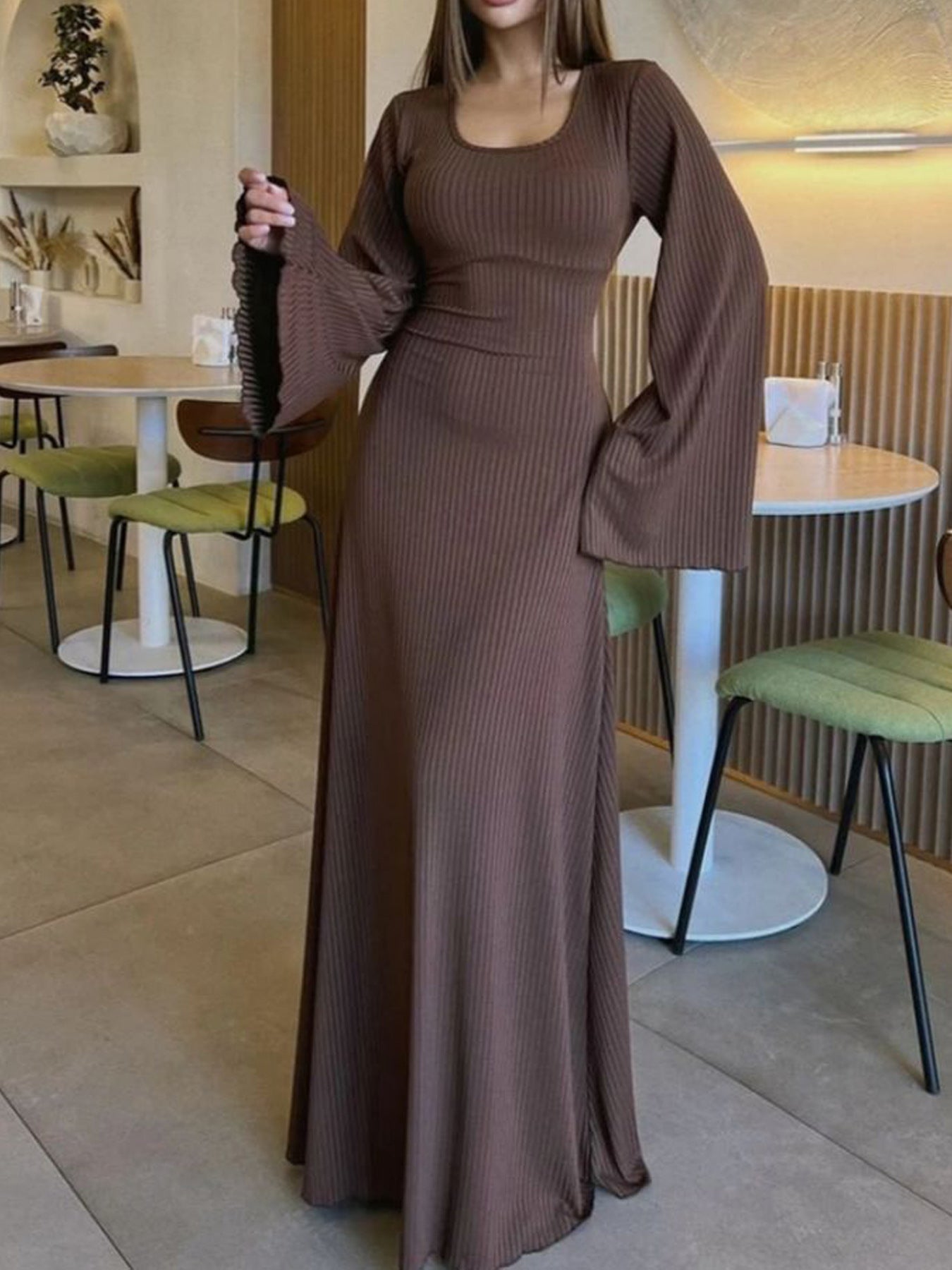 Damen Maxikleid Weite Ärmel Elegantes Detail