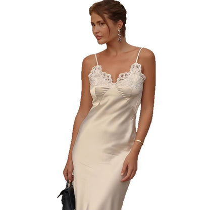 Damen Satin Maxikleid Spitzenbesatz schmal Norvielle