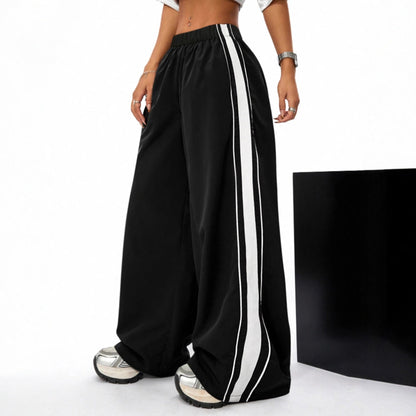 Damen Sporthose Weit mit Kontraststreifen