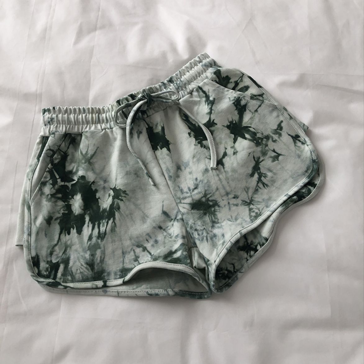 Damen Sweatshorts Batikdesign Bequem