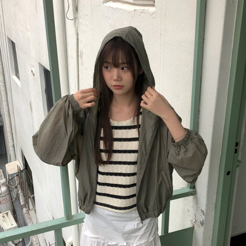 Damen Leichtjacke Übergangsjacke mit Kängurutasche Norvielle