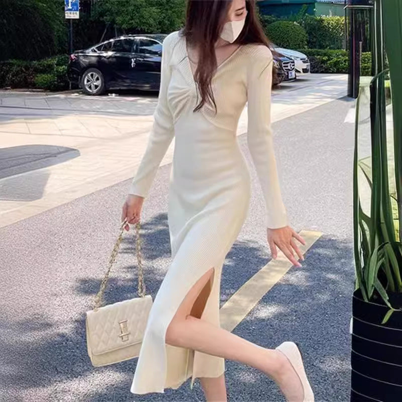 Damen Strickkleid V-Ausschnitt Seitenschlitz Norvielle