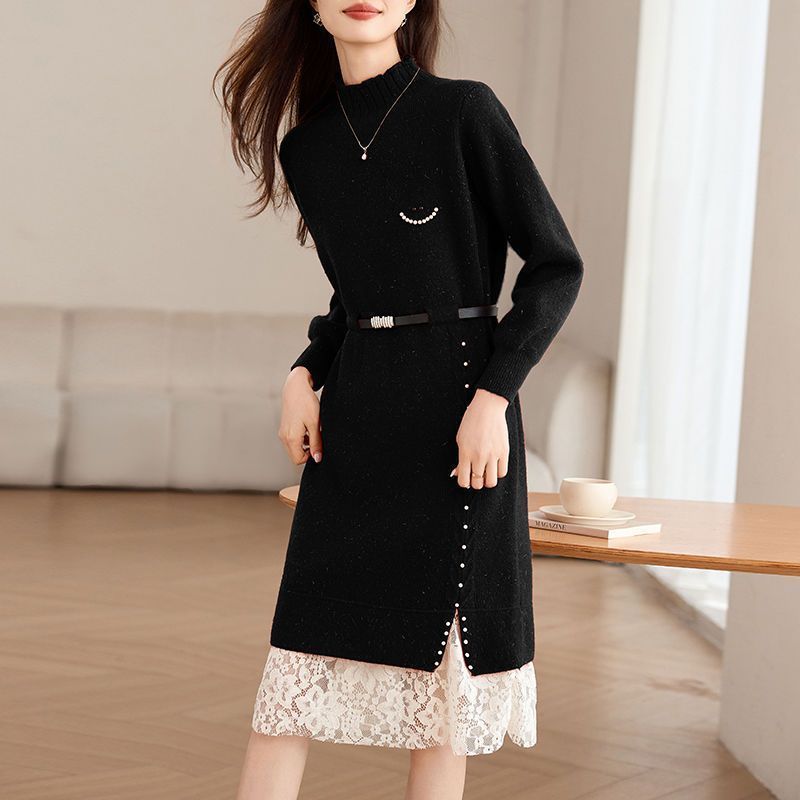 Damen Strickkleid mit Perlen und Gürtel