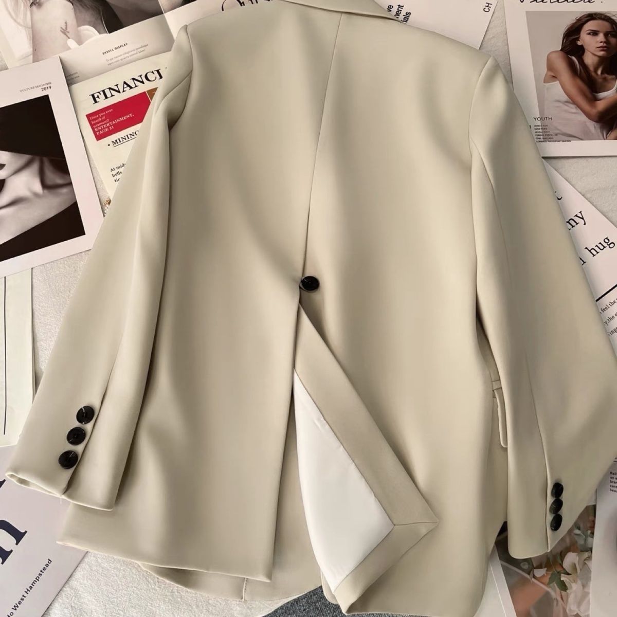 Damen Blazer Tailliert Kontrastknöpfe Norvielle - Norvielle