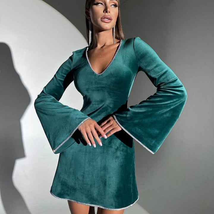 Damen Minikleid V-Ausschnitt Oversized Ärmel - Norvielle