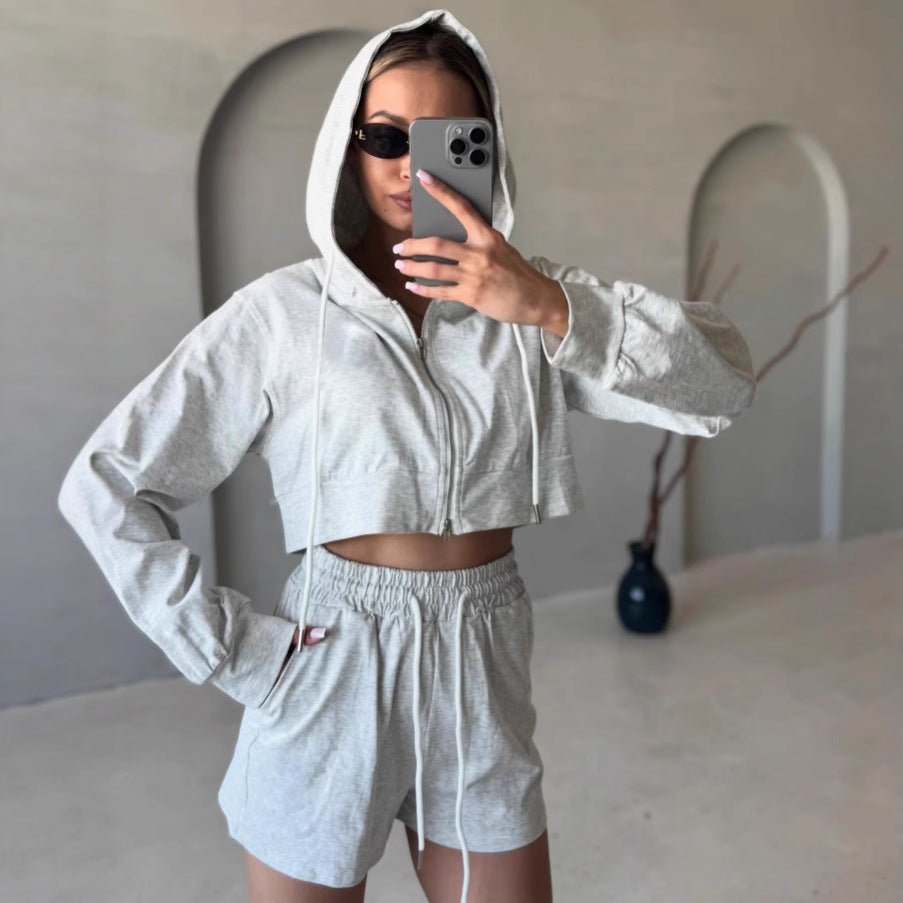 Damen Cropped Kapuzenjacke Shorts Set Norvielle