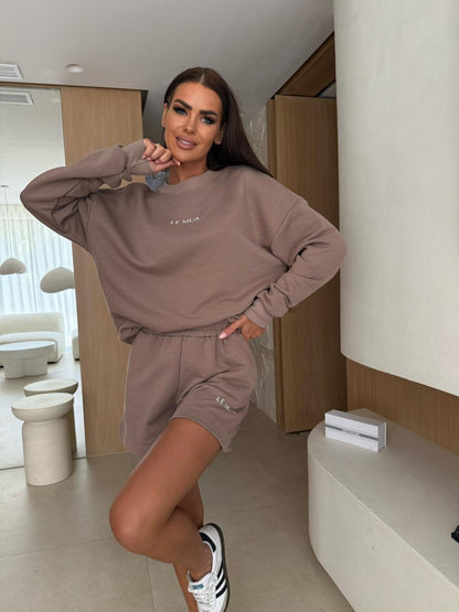 Damen Freizeit-Set Oversized Sweatshirt und bequeme Shorts Norvielle