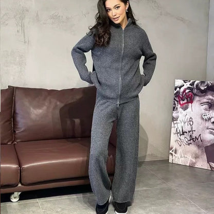 Damen Strickjacke mit Reißverschluss und Hose