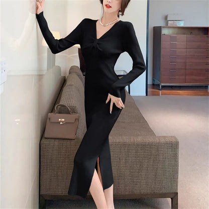 Damen Strickkleid V-Ausschnitt Seitenschlitz Norvielle