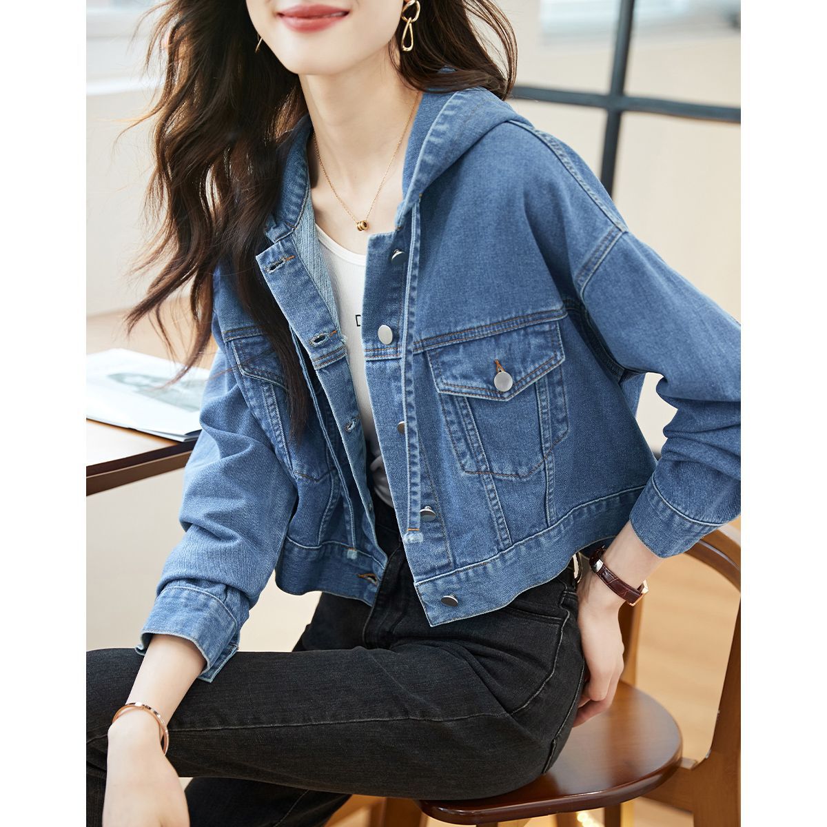 Damen Kurzjeansjacke mit Kapuze und Taschen Blau - Norvielle