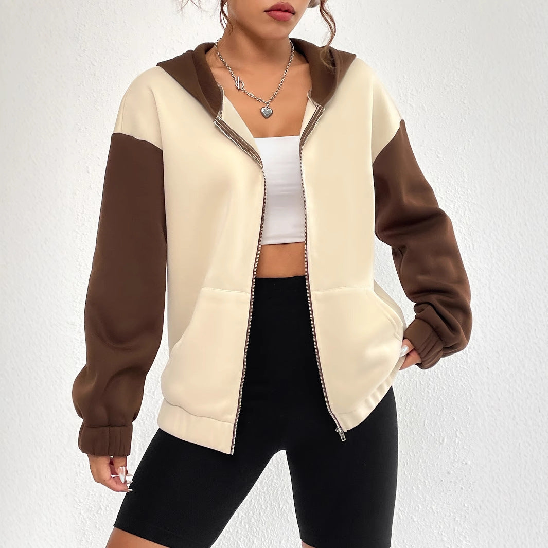 Damen Sweatjacke mit Kontrastärmeln und Kapuze