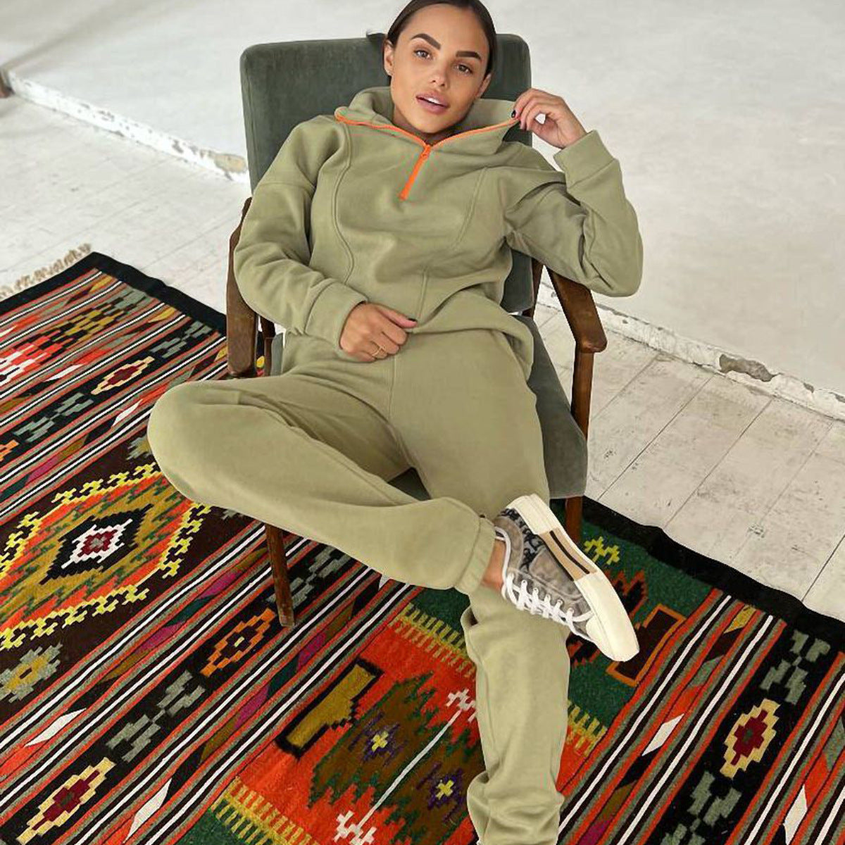 Damen Sportset Zip-Hoodie Jogginghose elastisch Norvielle