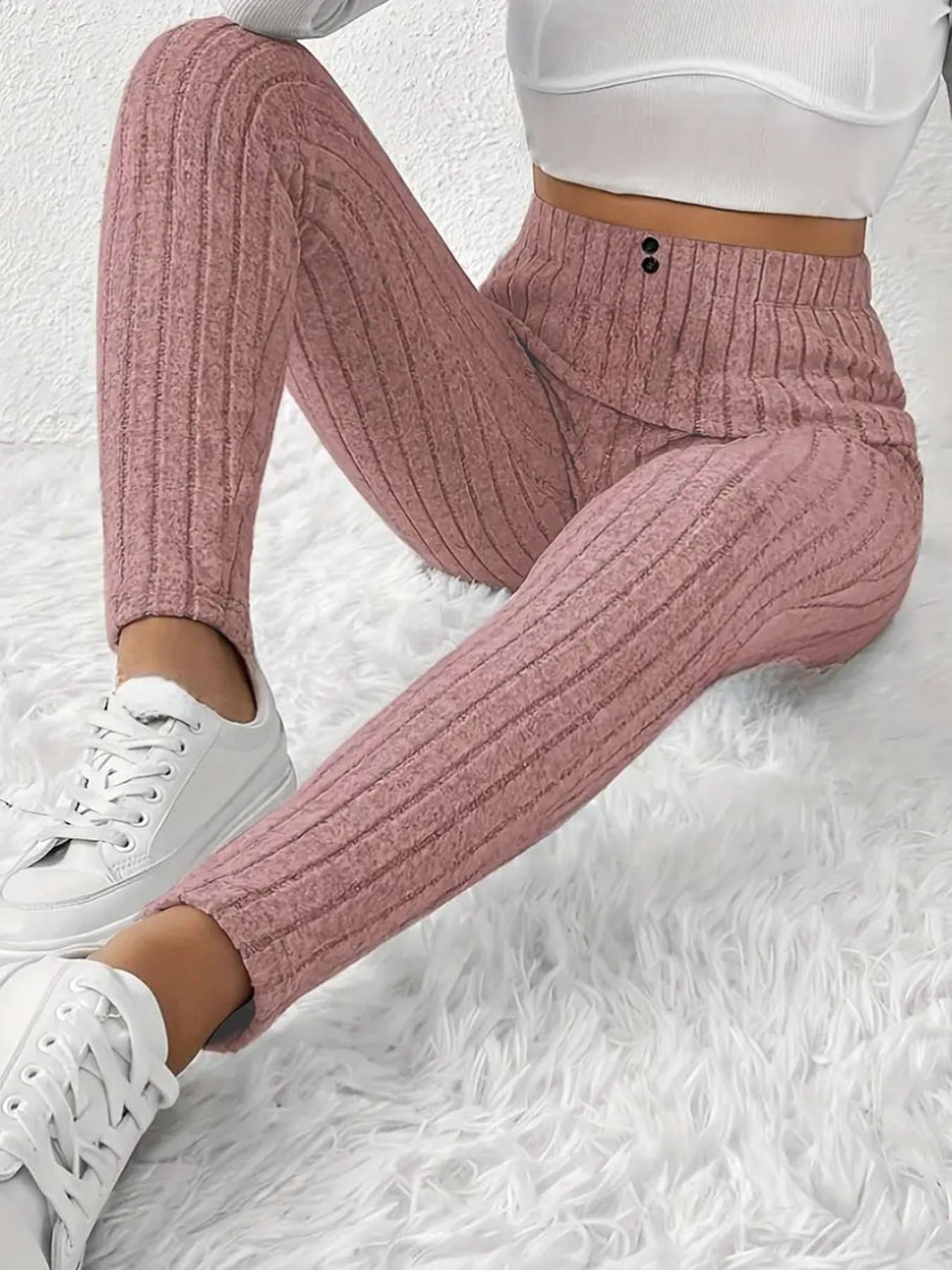 Damen Hochtaillierte Rippstrickleggings Norvielle wird zu:
Norvielle