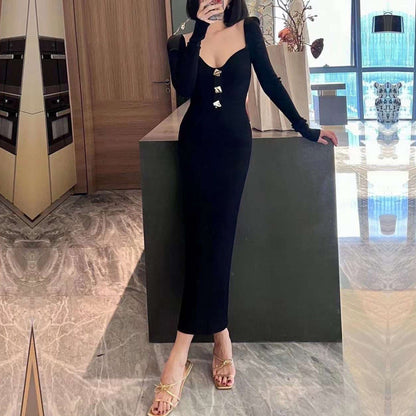 Damen Strickkleid V-Ausschnitt Goldknöpfe Norvielle